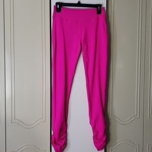 Beyond Yoga ruched ankle legging